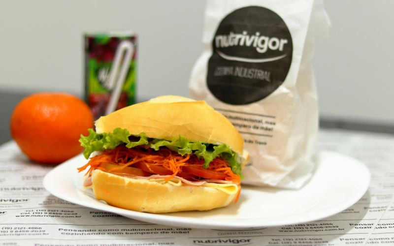 IN TÚI BÁNH MÌ GIÁ RẺ TẠI XƯỞNG, BÁO GIÁ NHANH - CAM KẾT CHẤT LƯỢNG 2 In túi bánh mì Hamburger